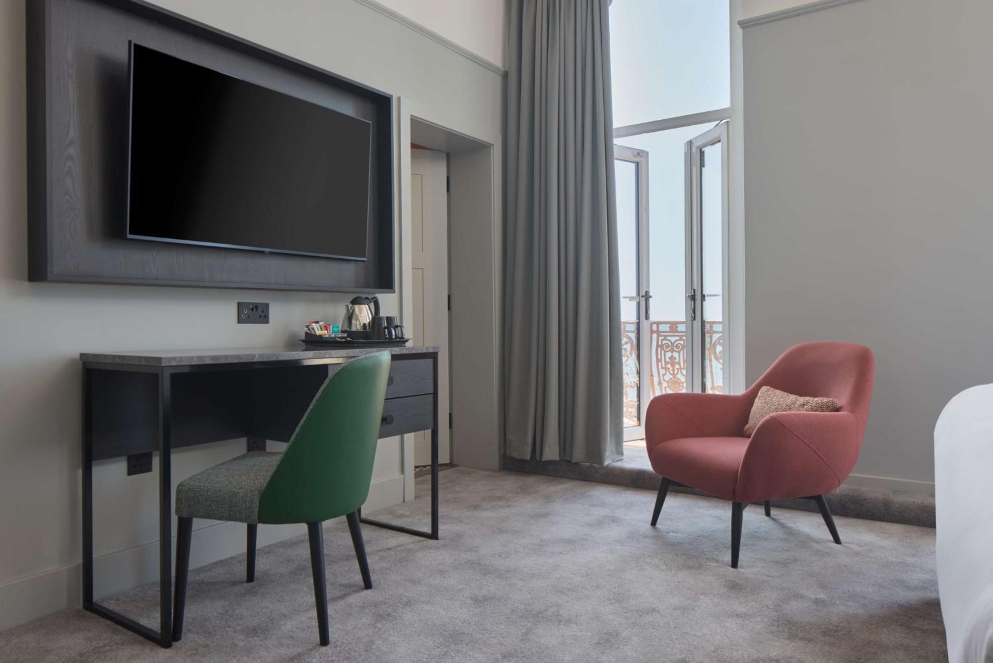 Superior King Room Sea View Balcony